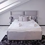 Elegant City Center Apartment Pawlikowskiego 8